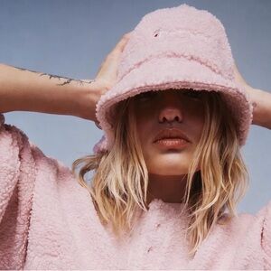 Champion Plush Sherpa Hoodie in Light Pink